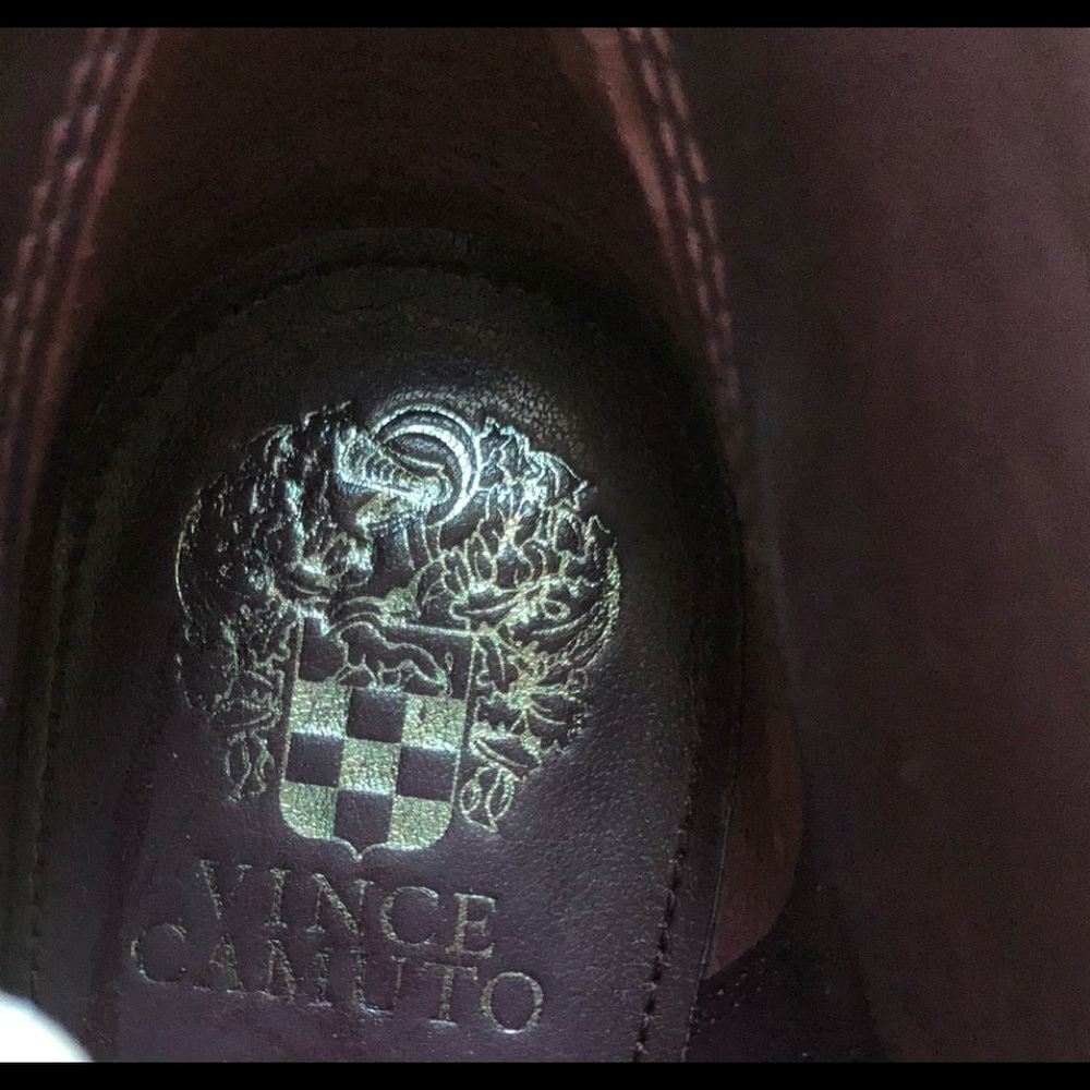 Vince Camuto Caden Burgundy Leather Sexy Suede Booties 9M 3” Heel Almond Toe - Picture 6 of 6